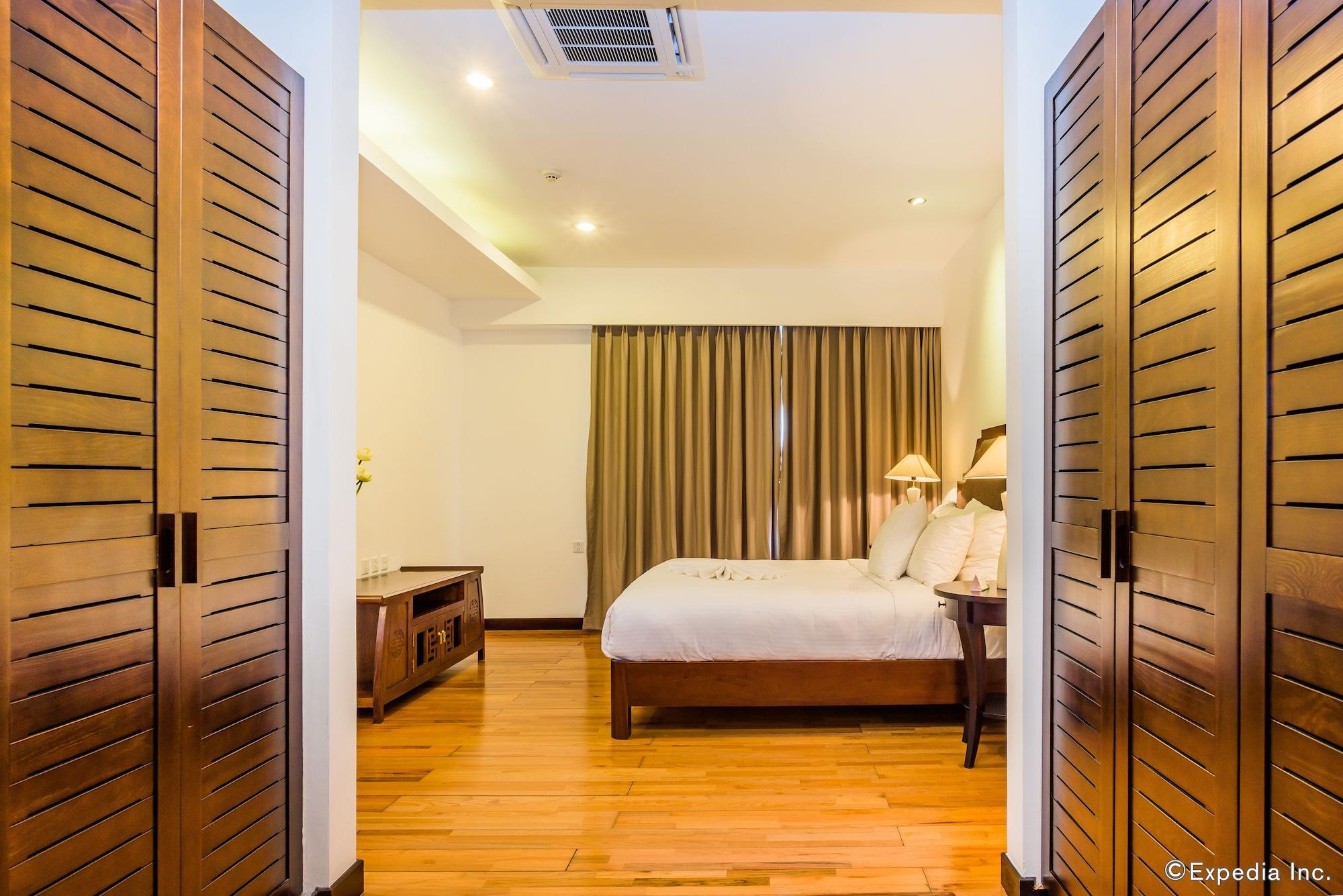 Elegant Suites Westlake Hanoi Exterior photo