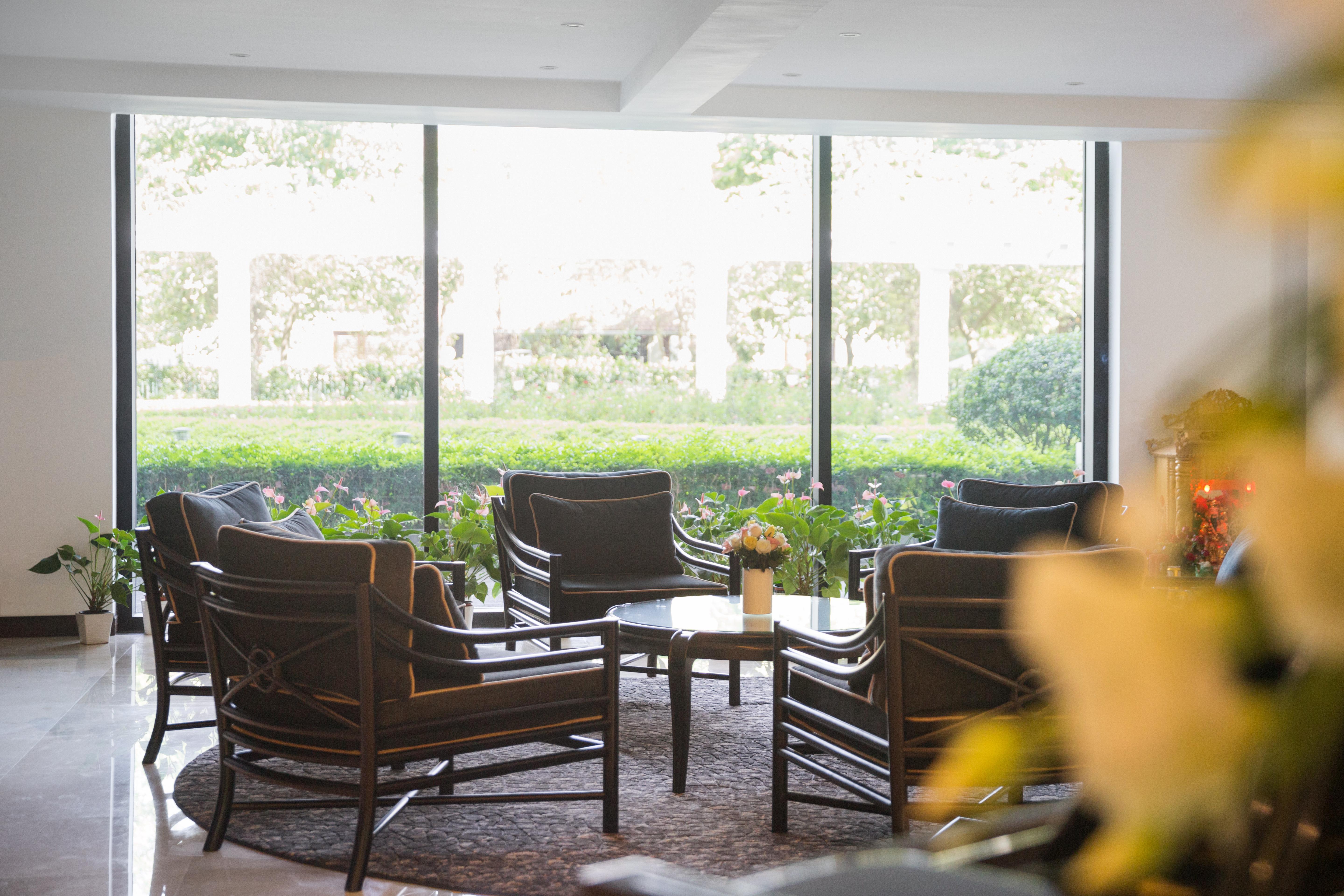 Elegant Suites Westlake Hanoi Exterior photo