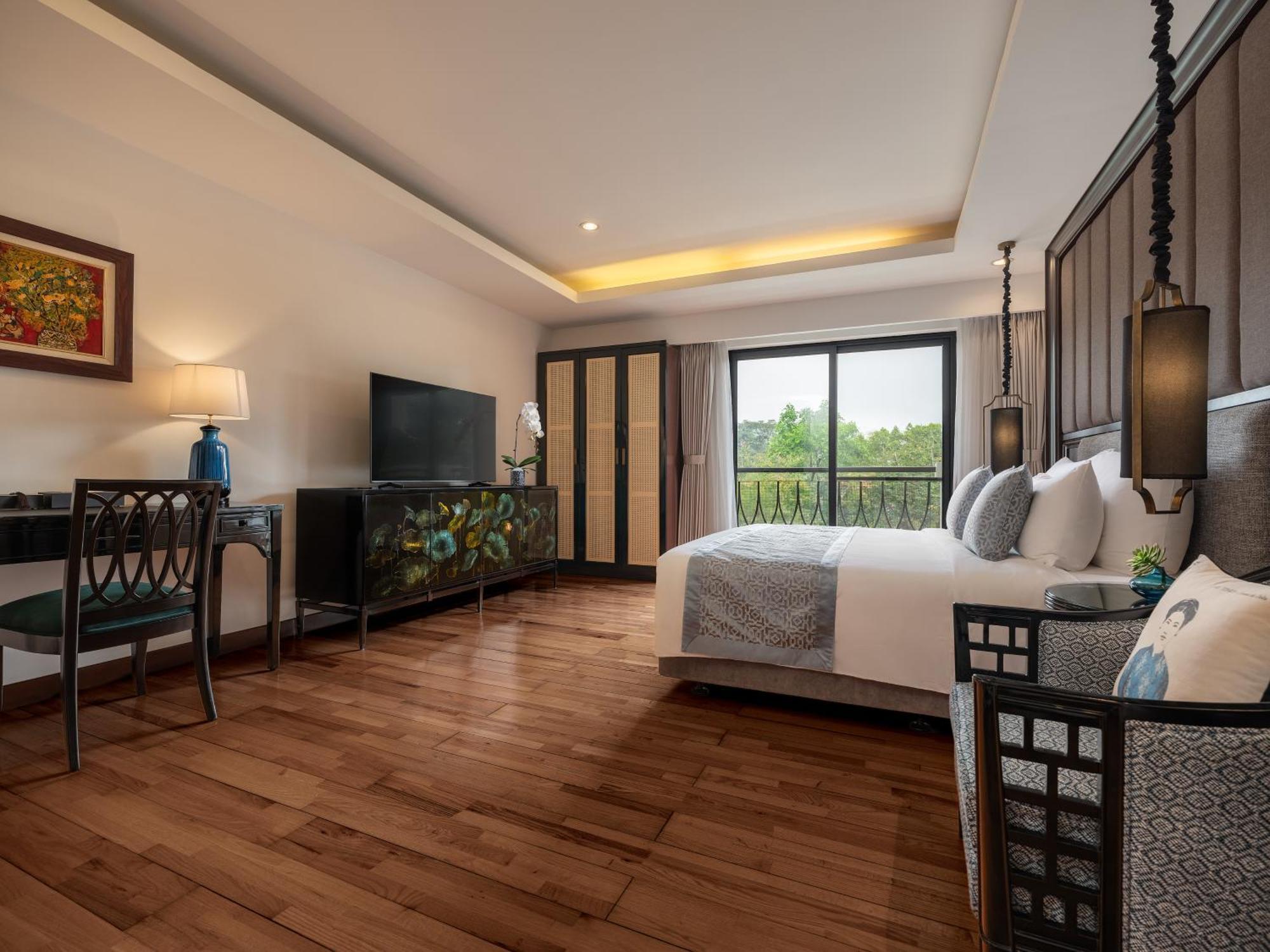 Elegant Suites Westlake Hanoi Exterior photo